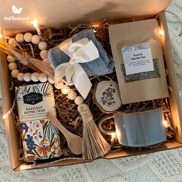 انتخاب هدایا برای باکس هدیه: درست کردن یک جعبه کادویی شخصی