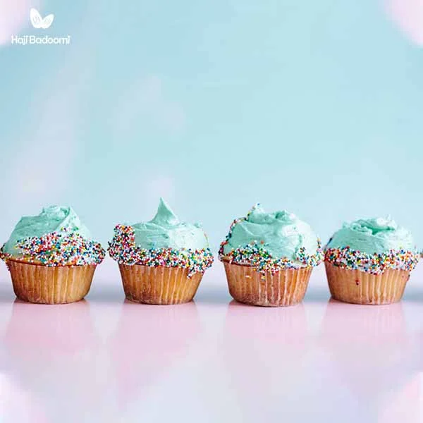 روشهای مصرف مارشمالو: 6. پختن مارشمالو روی کاپ کیک