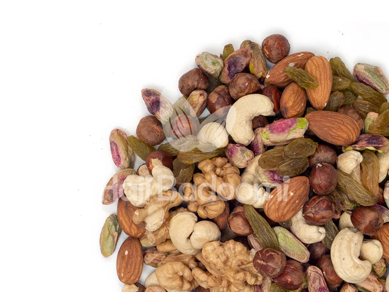 آجیل مغز شیرین خام اعلا به عنوان میان وعده ای سالم و مقوی