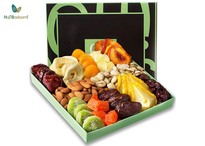 پک میوه خشک لوکس در خشکبار فروشی حاجی بادومی
