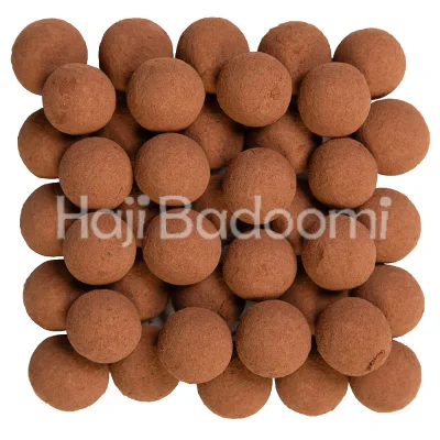 دراژه شیری با مغز نخودچی و روکش پودر کاکائو