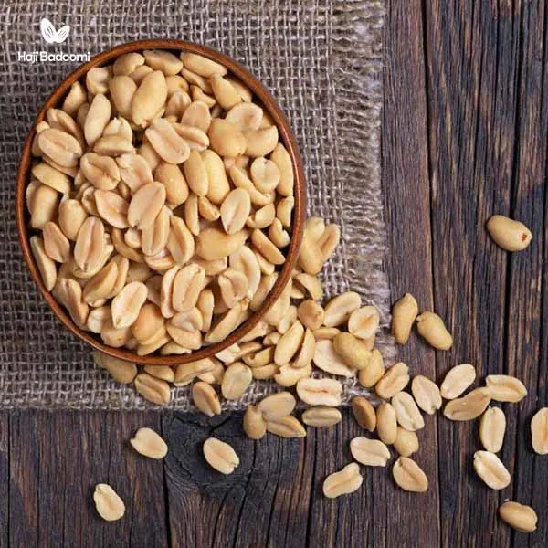 بادام زمینی خام منبعی غنی از پروتئین گیاهی