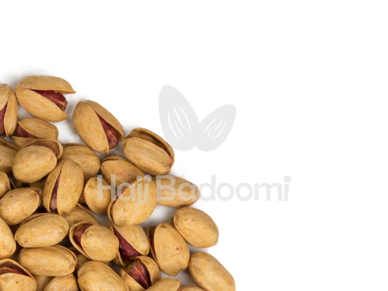 بررسی تنوع مواد غذایی و ویتامینها و مقدار آنها در پسته کله قوچی شور