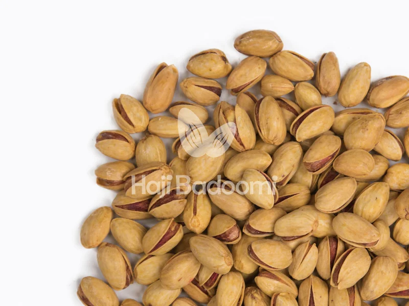 نمایی دیگر از پسته احمد آقایی درجه یک شور