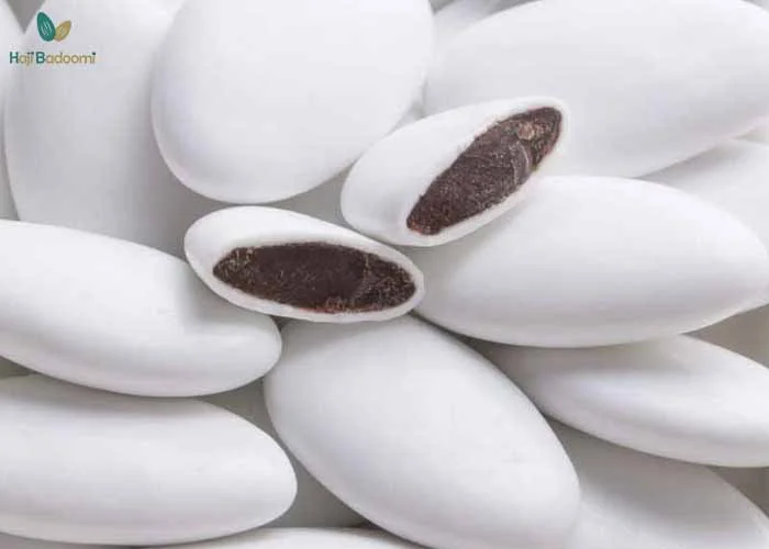 دراژه شکلاتی ساده و مغزدار